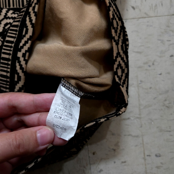 Lovley Day | Elegant Black and Brown Patterned Dress With Sheer Cut Out - Picture 11 of 13